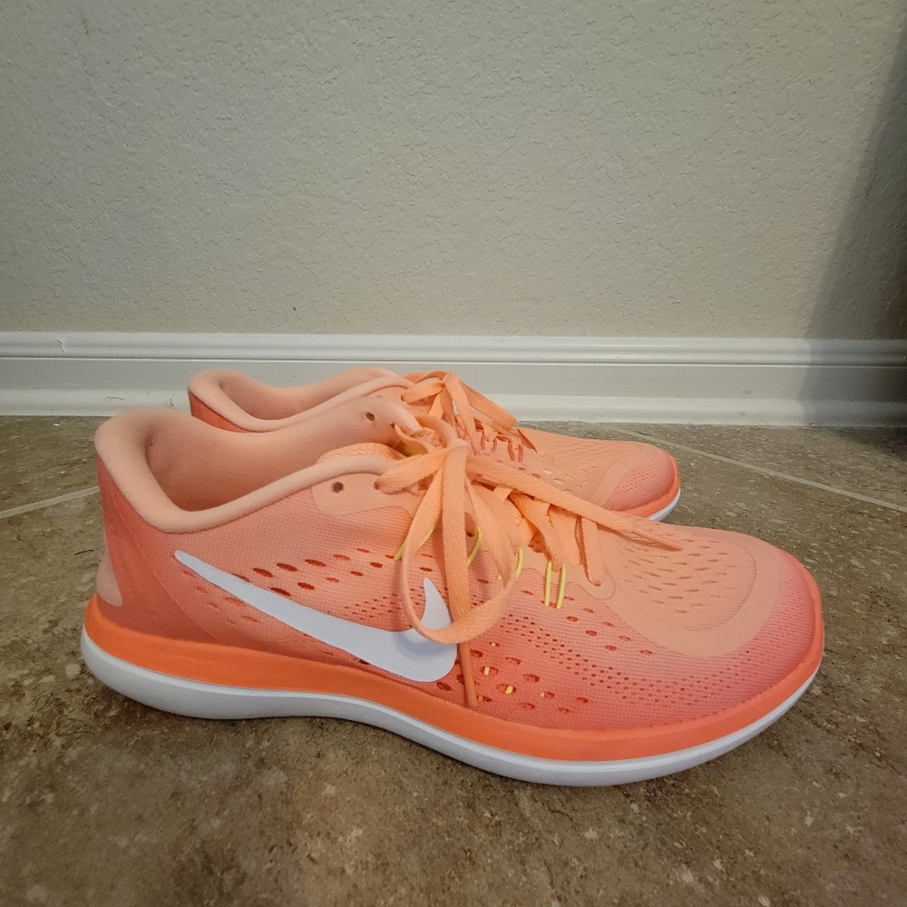 Nike Flex orange running shoes size 8.5